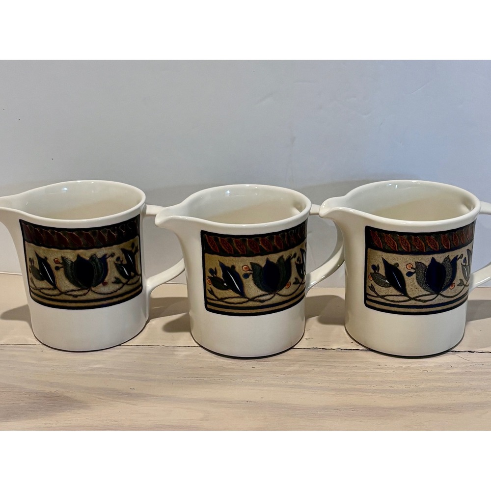 Mikasa Intaglio Arabella CAC01 Creamer Pitcher Set of 3 Stoneware Blue Floral